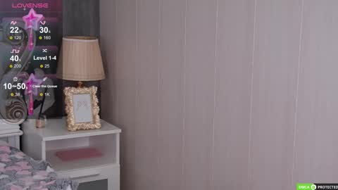 Eva Cramer online show from November 2025 03:06:02 AM