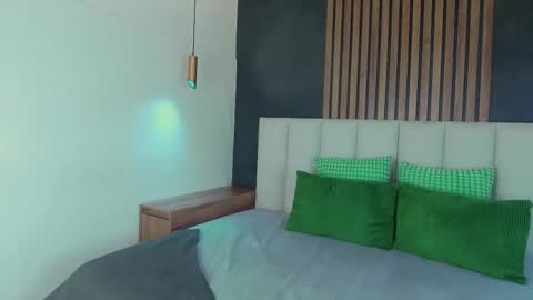 Snapshot of eva_daemon chatting on January 2026 11:47:01 AM EVA DAEMON online show from January 2026 11:47:01 AM