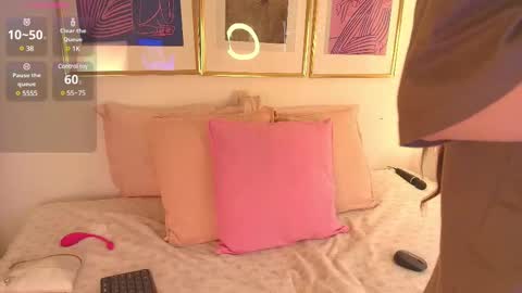 Evaa Depp online show from February 2025 01:05:02 PM