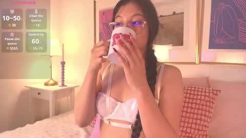 Evaa Depp online show from March 2025 01:28:01 PM