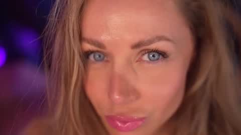 Snapshot of eva_fashionista chatting on July 2026 08:04:02 PM Eva online show from July 2026 08:04:02 PM
