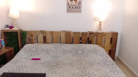 E V A online show from December 2024 07:54:02 PM