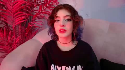 E V A online show from December 2025 08:40:01 PM