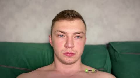 Eva and Iron online show from April 2026 11:48:01 PM