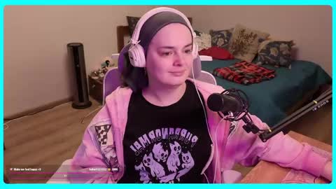 Snapshot of eva_katt chatting on May 2026 12:02:01 PM Gamer Katt online show from May 2026 12:02:01 PM