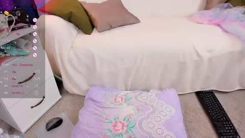 Snapshot of eva_lav chatting on January 2025 09:48:01 AM Eva Lav online show from January 2025 09:48:01 AM