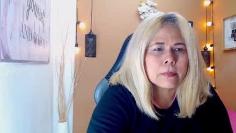 eva_love49 online show from November 2025 11:56:02 AM