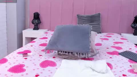 Snapshot of eva_mark chatting on February 2026 11:18:01 AM Eva online show from February 2026 11:18:01 AM