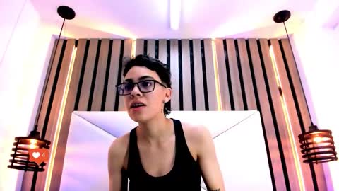 Eva cute online show from November 2025 01:06:02 PM