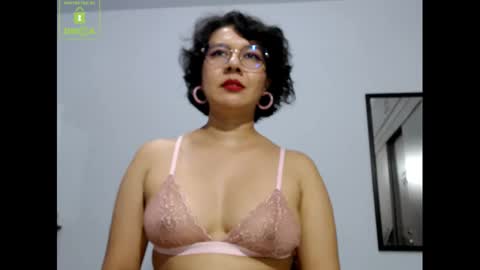 Snapshot of eva_rain01 chatting on December 2024 07:07:02 PM Eva online show from December 2024 07:07:02 PM