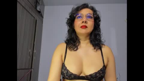 Snapshot of eva_rain01 chatting on July 2026 07:05:01 PM Eva online show from July 2026 07:05:01 PM