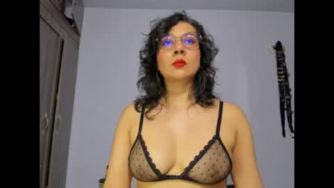 Snapshot of eva_rain01 chatting on July 2026 06:54:01 PM Eva online show from July 2026 06:54:01 PM