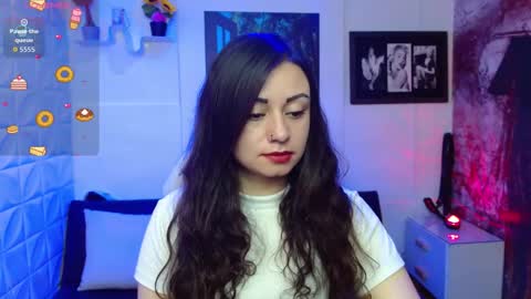 Snapshot of eva_rosell chatting on October 2025 02:43:02 PM Eva online show from October 2025 02:43:02 PM