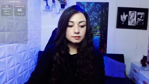 Snapshot of eva_rosell chatting on November 2025 02:51:01 PM Eva online show from November 2025 02:51:01 PM