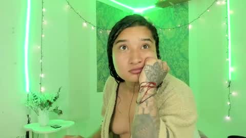 Eva  online show from May 2026 10:01:02 AM