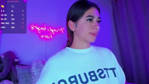 Eva Shinee online show from October 2025 10:36:01 AM