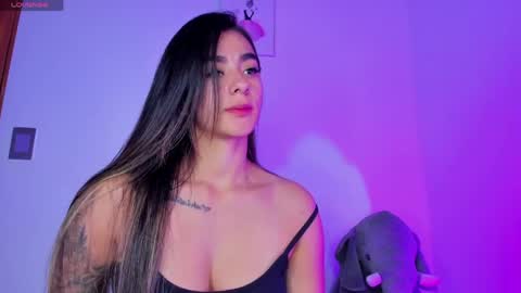 Eva Shinee online show from April 2026 10:29:02 AM