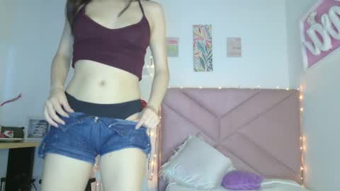 Eva Sin online show from April 2026 06:19:01 AM