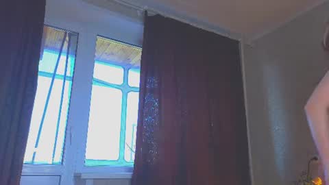 Snapshot of eva_sinn chatting on June 2026 04:00:02 PM Hi there i am Eva and i wish create a nice community with you so join my Ticket Show for more pleasure online show from June 2026 04:00:02 PM
