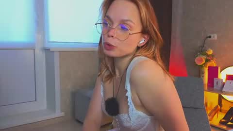 Snapshot of eva_sinn chatting on June 2026 02:10:02 PM Hi there i am Eva and i wish create a nice community with you so join my Ticket Show for more pleasure online show from June 2026 02:10:02 PM