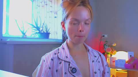 Hi there i am Eva and i wish create a nice community with you so join my Ticket Show for more pleasure online show from July 2026 01:15:01 PM