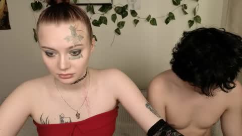 Snapshot of eva_sunshine_blueeyes chatting on April 2026 06:39:01 AM Eva Sunshine Blue Eyes online show from April 2026 06:39:01 AM