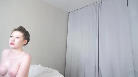 eva varnerr online show from February 2025 06:37:01 PM