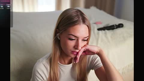 Hello Im Eva online show from January 2025 08:51:02 AM