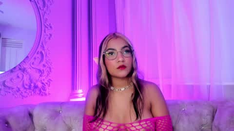 evaa_honey online show from May 2026 02:41:01 AM