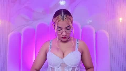 evaa_honey online show from May 2026 09:54:01 PM