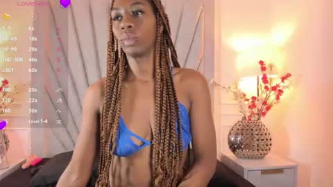 Snapshot of evaa_martinez chatting on June 2026 12:31:02 PM Eva online show from June 2026 12:31:02 PM