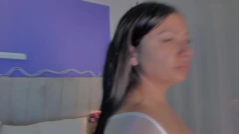 julieth online show from May 2026 07:54:02 PM