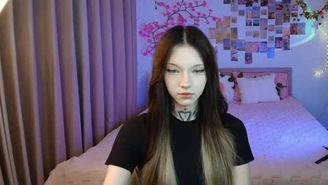 evaasilence online show from March 2026 01:33:02 PM