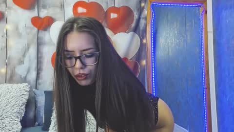 EvaGabe online show from September 2025 03:51:01 AM