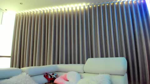 Eva Gomez online show from September 2025 07:41:01 PM