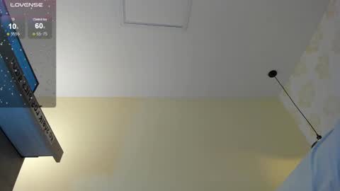 E V A  online show from February 2025 05:41:01 AM