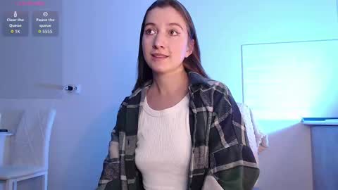 Eva online show from November 2025 07:07:01 AM