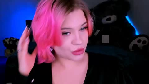 Eva online show from February 2025 09:43:01 PM