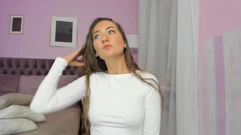 Snapshot of evalaniss chatting on September 2025 06:35:01 AM Eva online show from September 2025 06:35:01 AM