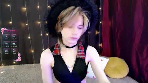 evan_reinhart online show from October 2025 11:00:01 AM