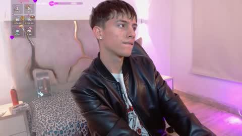 Snapshot of evan_tay chatting on February 2026 03:07:01 AM evan_tay online show from February 2026 03:07:01 AM