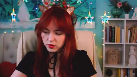 Eva  online show from December 2024 04:12:01 AM