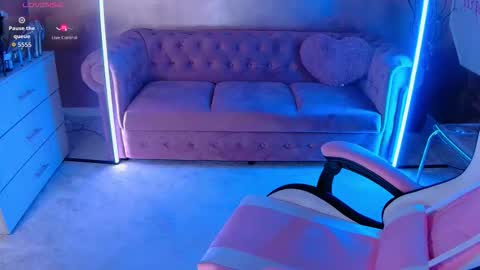 Eva online show from September 2025 04:23:02 PM