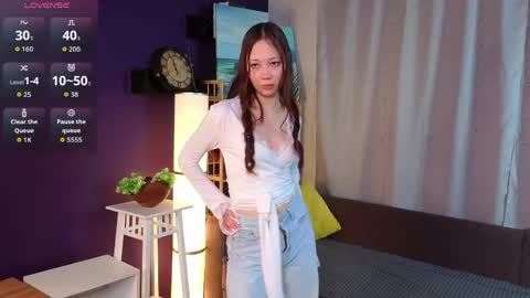 Snapshot of evangelinakovacevic chatting on May 2026 04:01:02 PM Hello im Lia online show from May 2026 04:01:02 PM