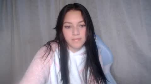 Snapshot of evangeline_petite chatting on June 2026 10:45:02 PM eva online show from June 2026 10:45:02 PM
