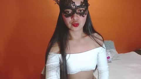 evangelinne_01 online show from November 2025 10:19:02 PM