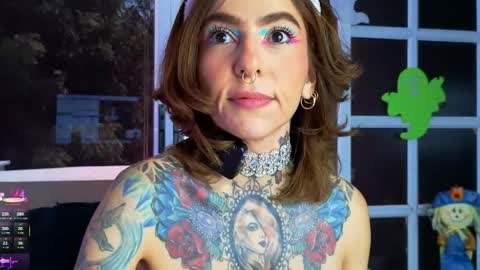 Evangelyne online show from October 2025 03:34:01 PM