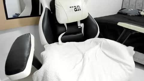 Evan online show from March 2026 02:11:02 PM