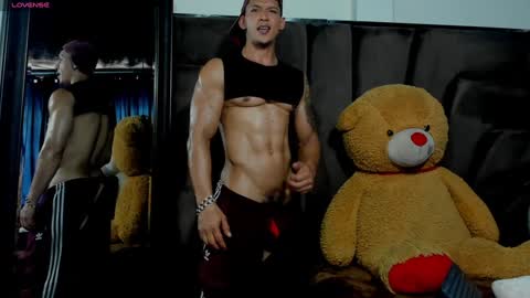   online show from December 2024 04:46:02 PM