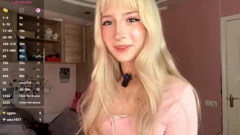 Eva online show from November 2025 07:42:02 AM